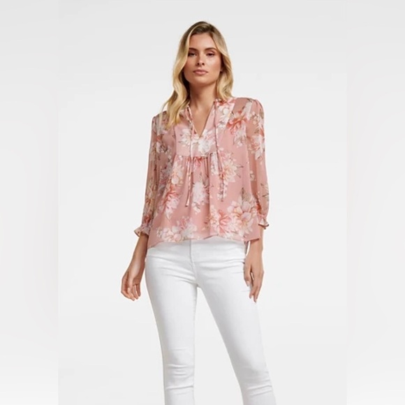 🌸Ever New Petite Floral Blouse - Picture 1 of 10